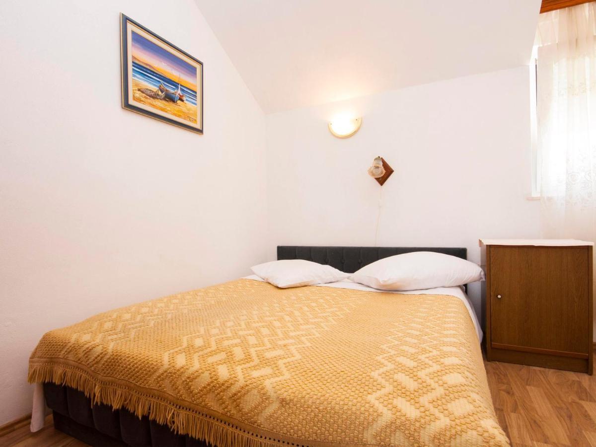 Apartments Skarpa 1601 Рогозница Экстерьер фото